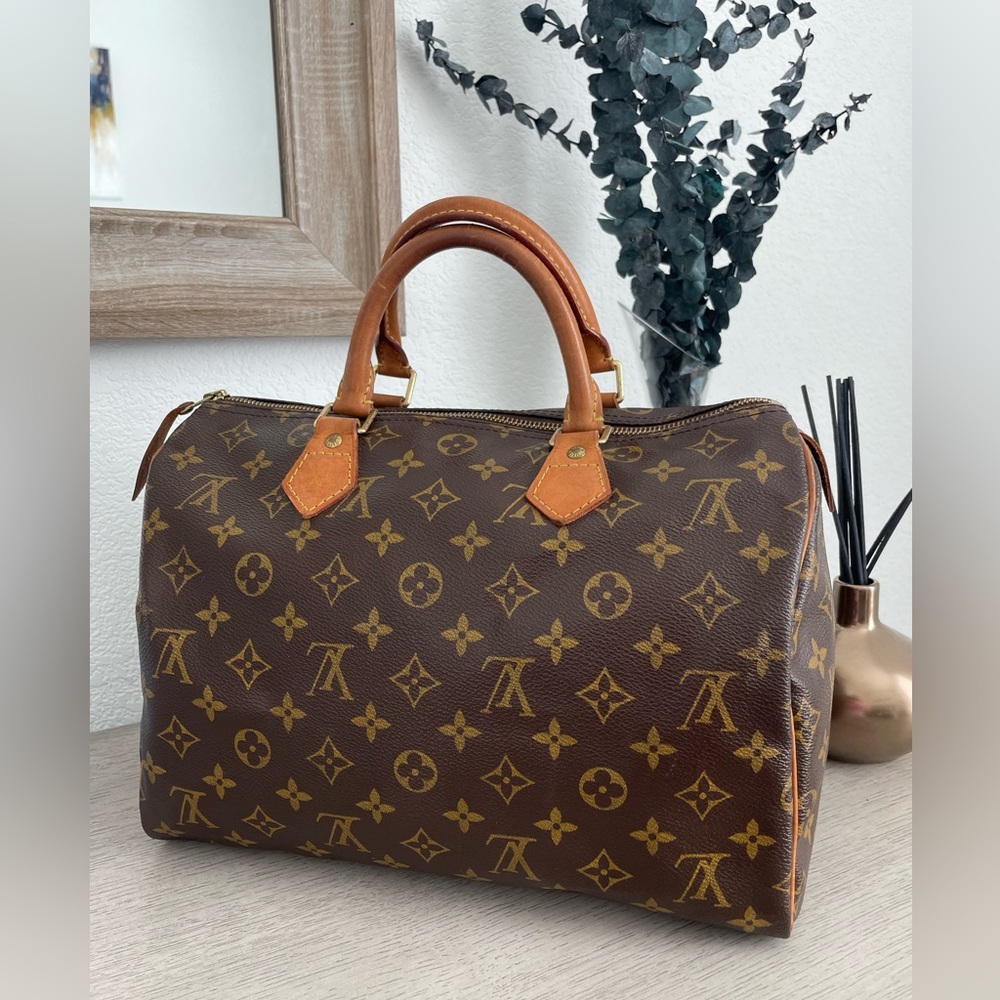 Louis Vuitton Monogram speedy 35